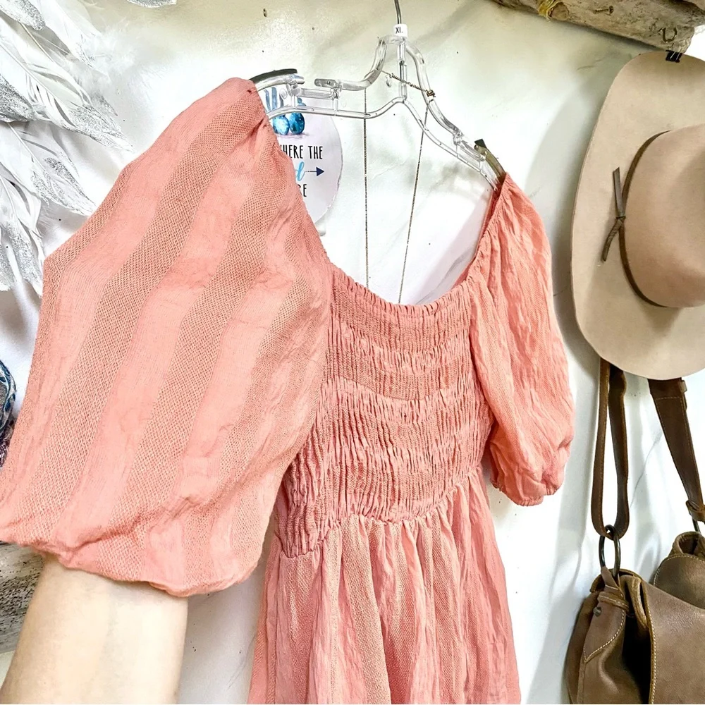 Anthropologie LUSH boho exaggerated sleeves boho smocked chest blouse - Picture 11 of 11
